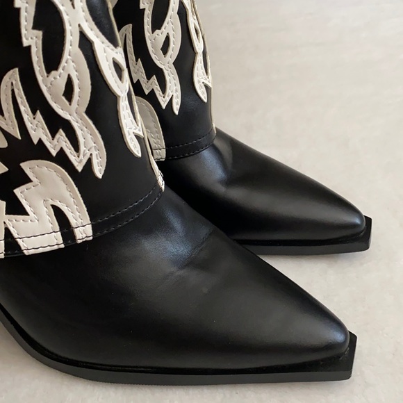 Azalea Wang | Esperanza Faux Leather Fold Over Cowboy Boot Booties Black/White 9 - Picture 3 of 16